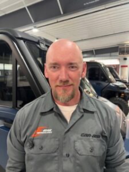 Derek Sauls, Service Technician