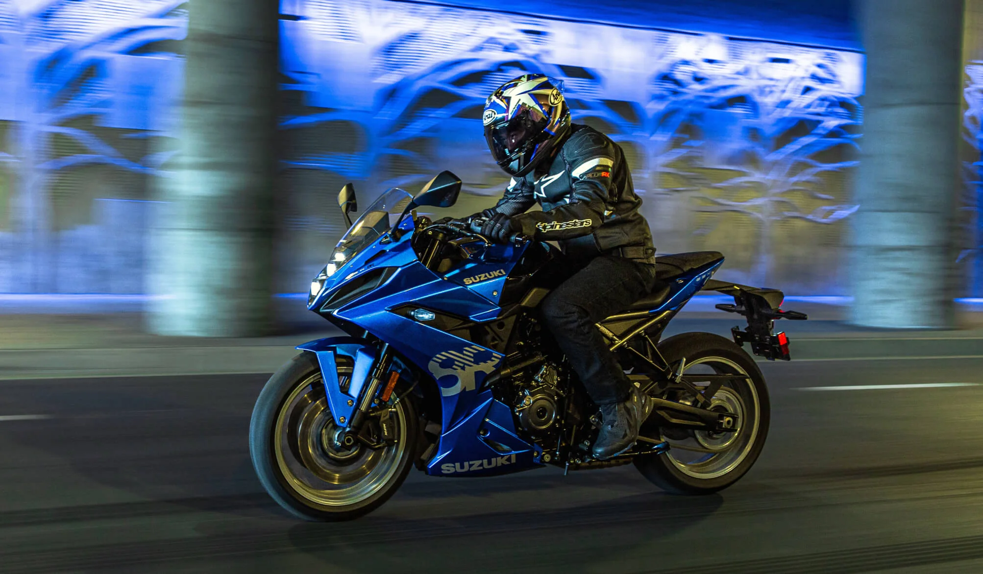 SUZUKI STREET BIKES